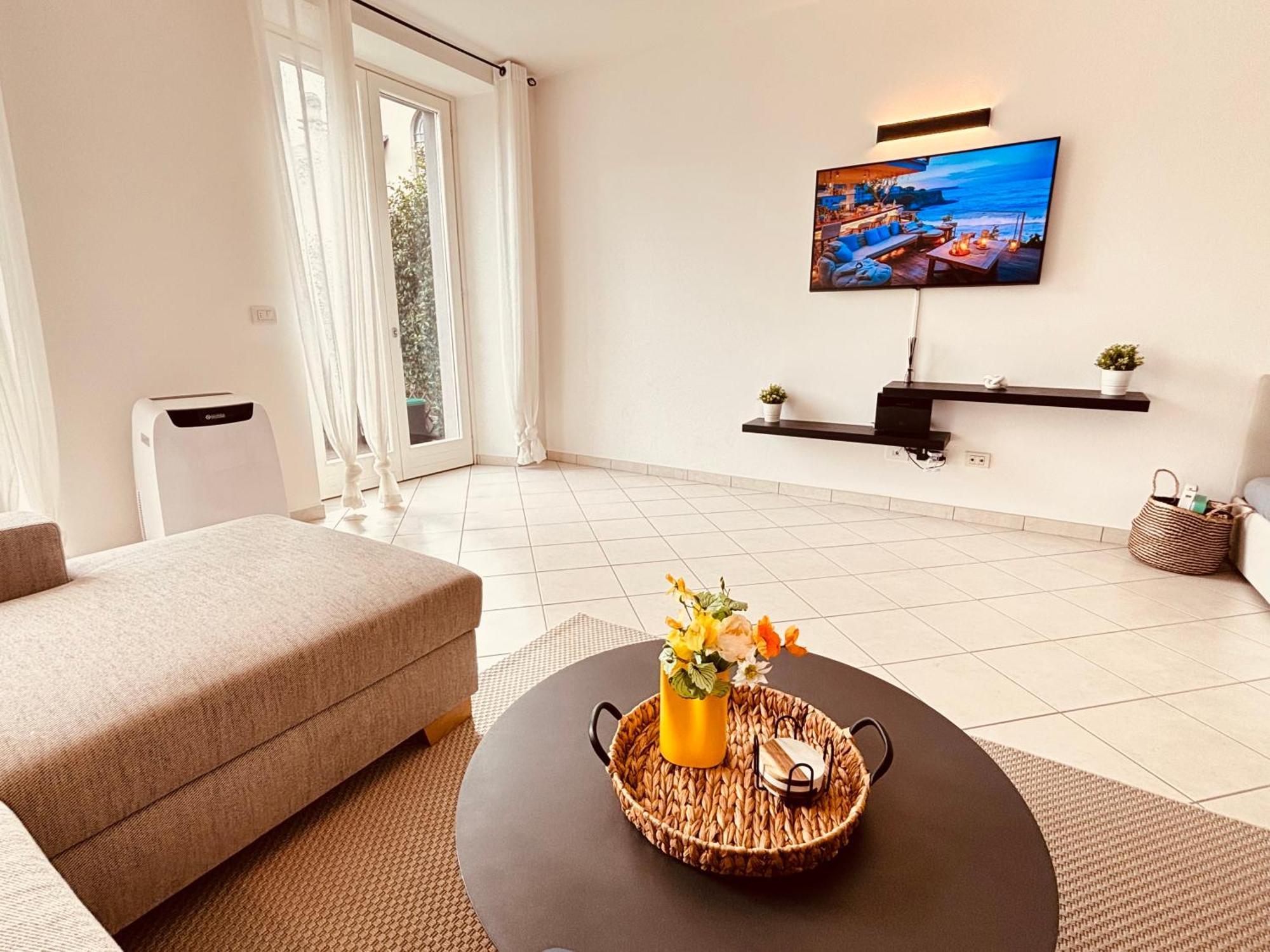 Lago Villa Zen - Apartment With Jacuzzi, Panoramic Views Lenno Εξωτερικό φωτογραφία